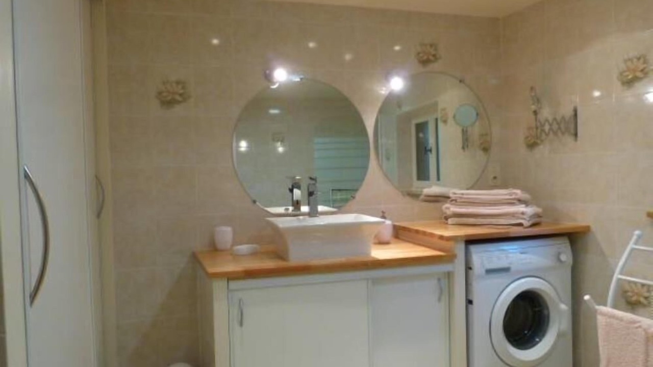 Photo of Bathroom in Dicy