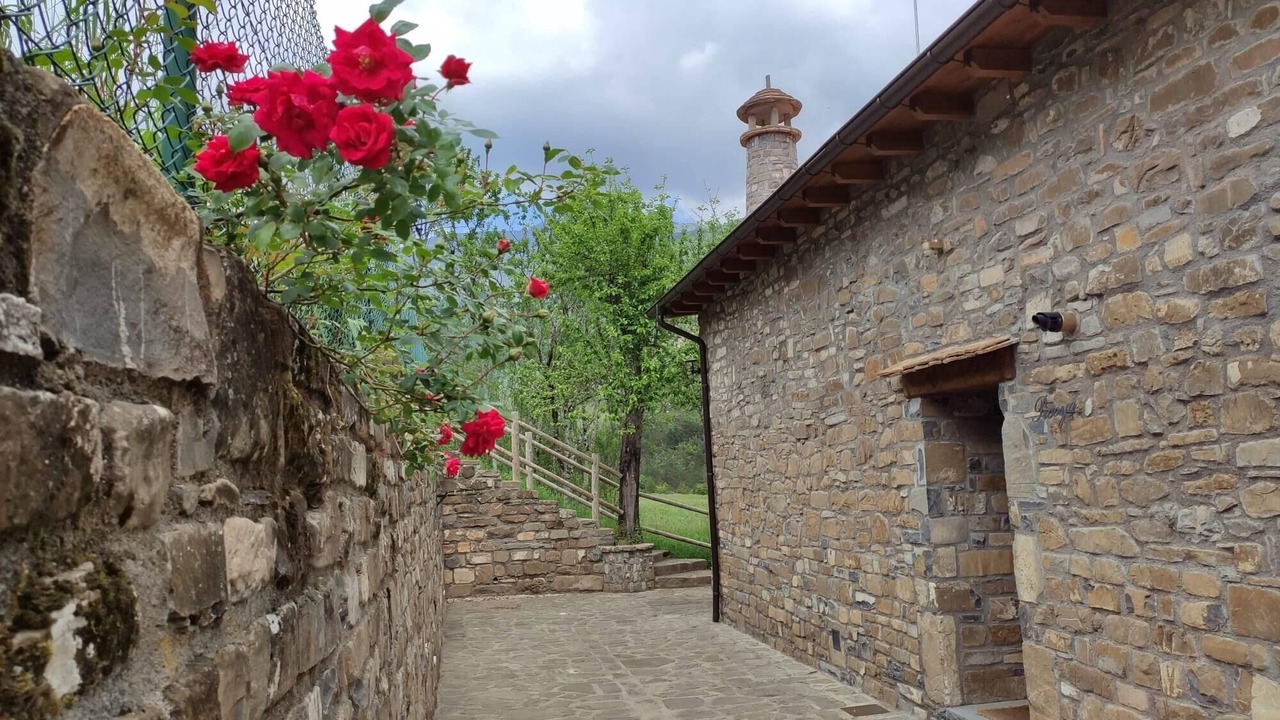 Photo of Outdoor in Hecho