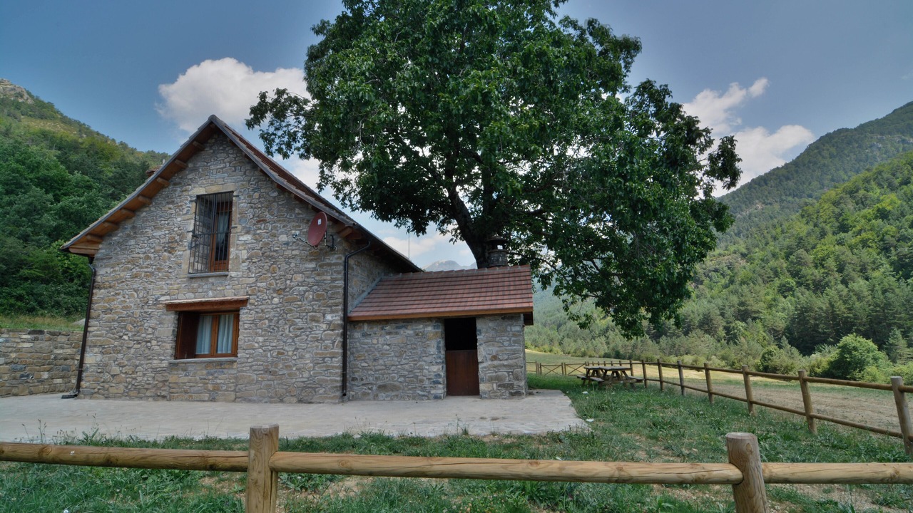 Photo of Outdoor in Hecho