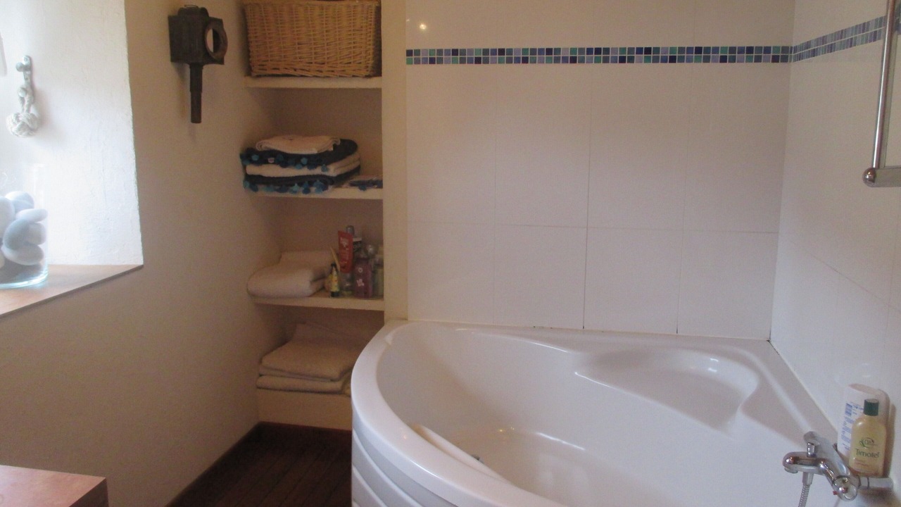 Photo of Bathroom in Lampaul-Plouarzel