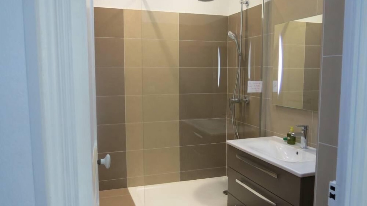 Photo of Bathroom in Giens