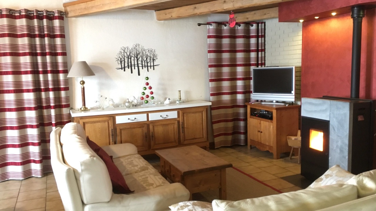 Photo of Livingroom in Les Fourgs