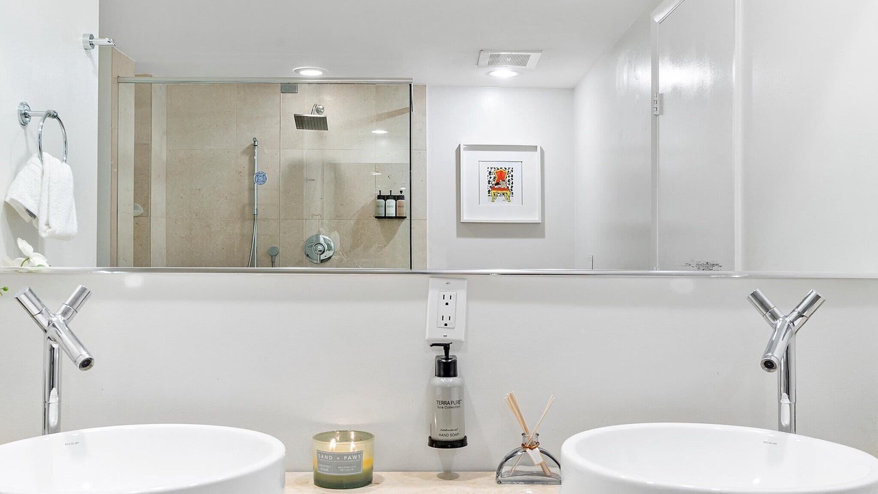 Photo of Bathroom in Downtown Miami