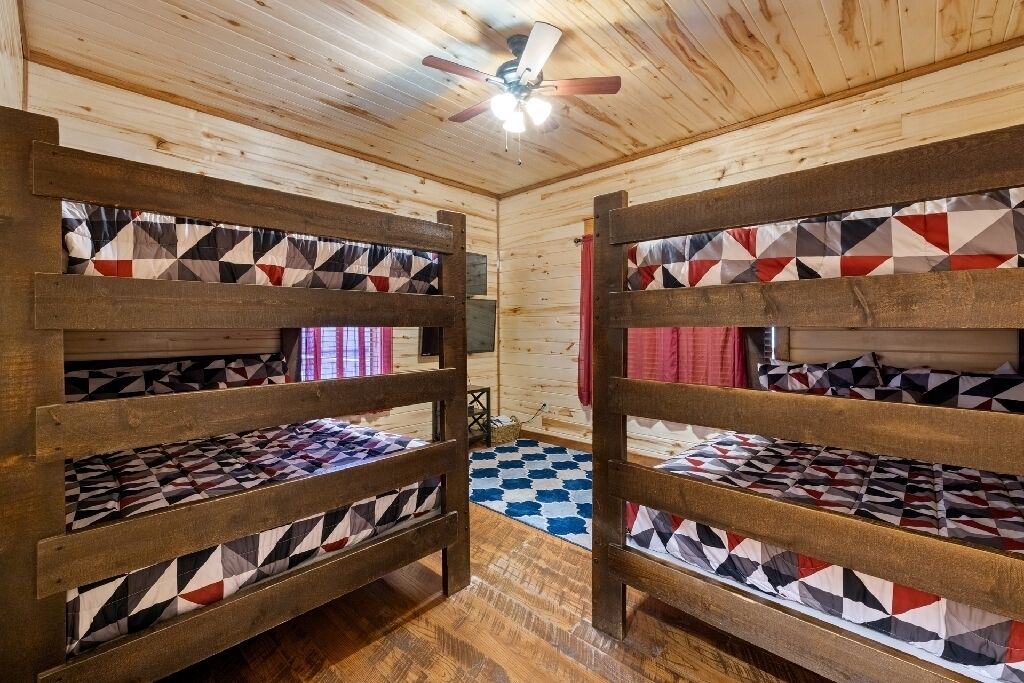 Photo of Bedroom in Broken Bow