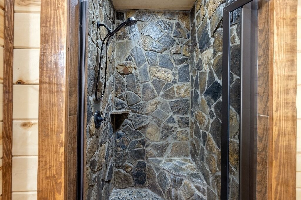 Photo of Bathroom in Broken Bow