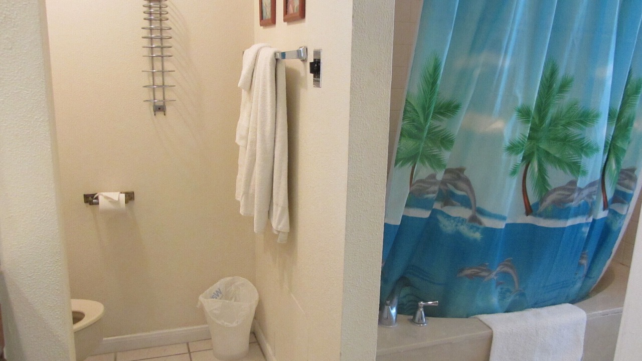 Photo of Bathroom in Seven Coves