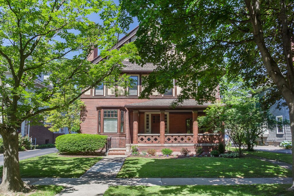 Photo of Outdoor in East Avenue