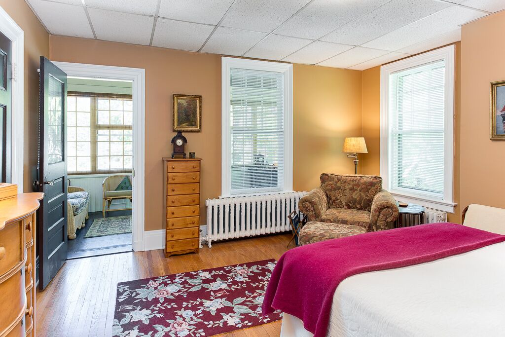 Photo of Bedroom in East Avenue