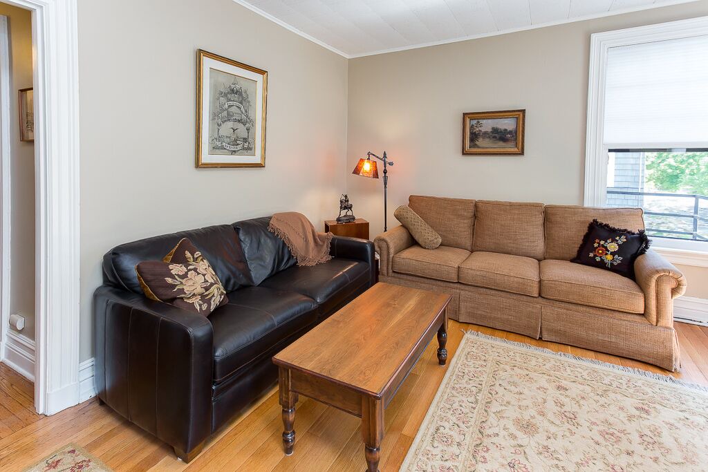 Photo of Livingroom in East Avenue