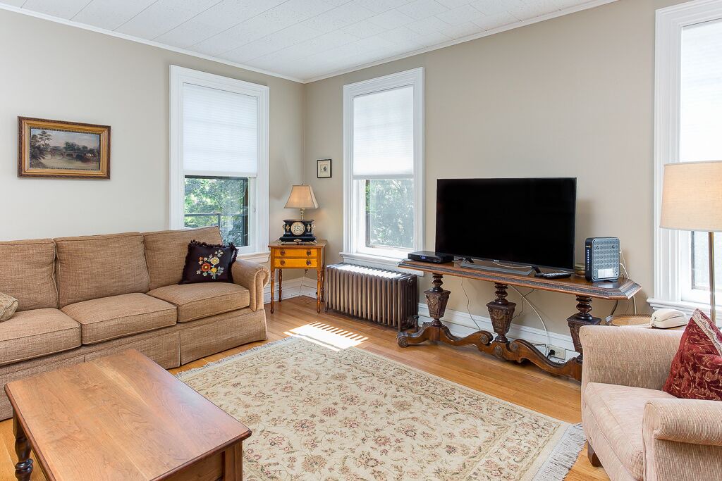 Photo of Livingroom in East Avenue