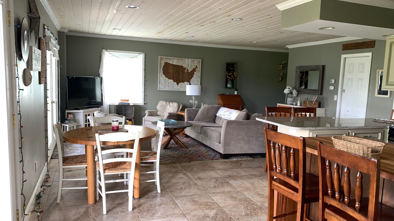 Photo of Livingroom in Branchport