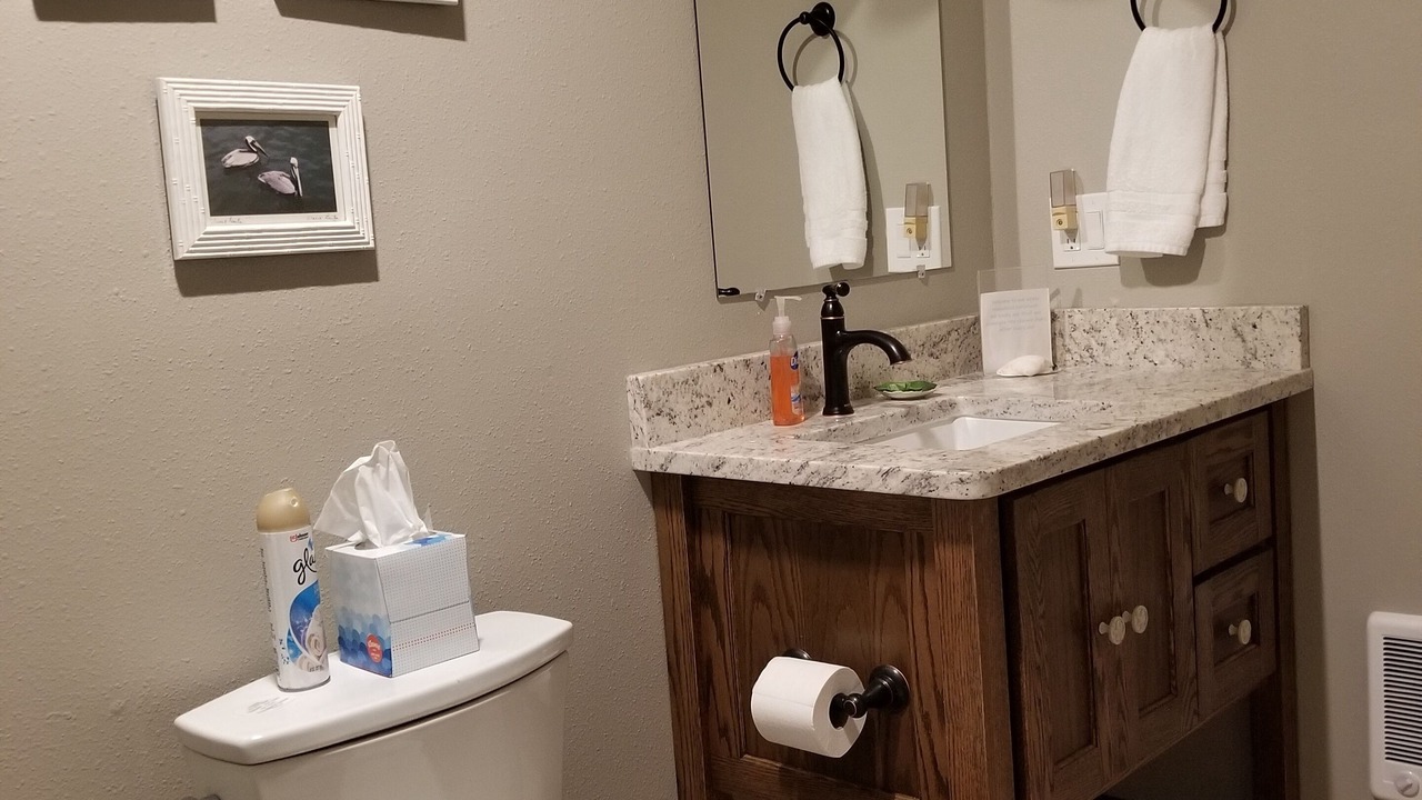 Photo of Bathroom in Harbor