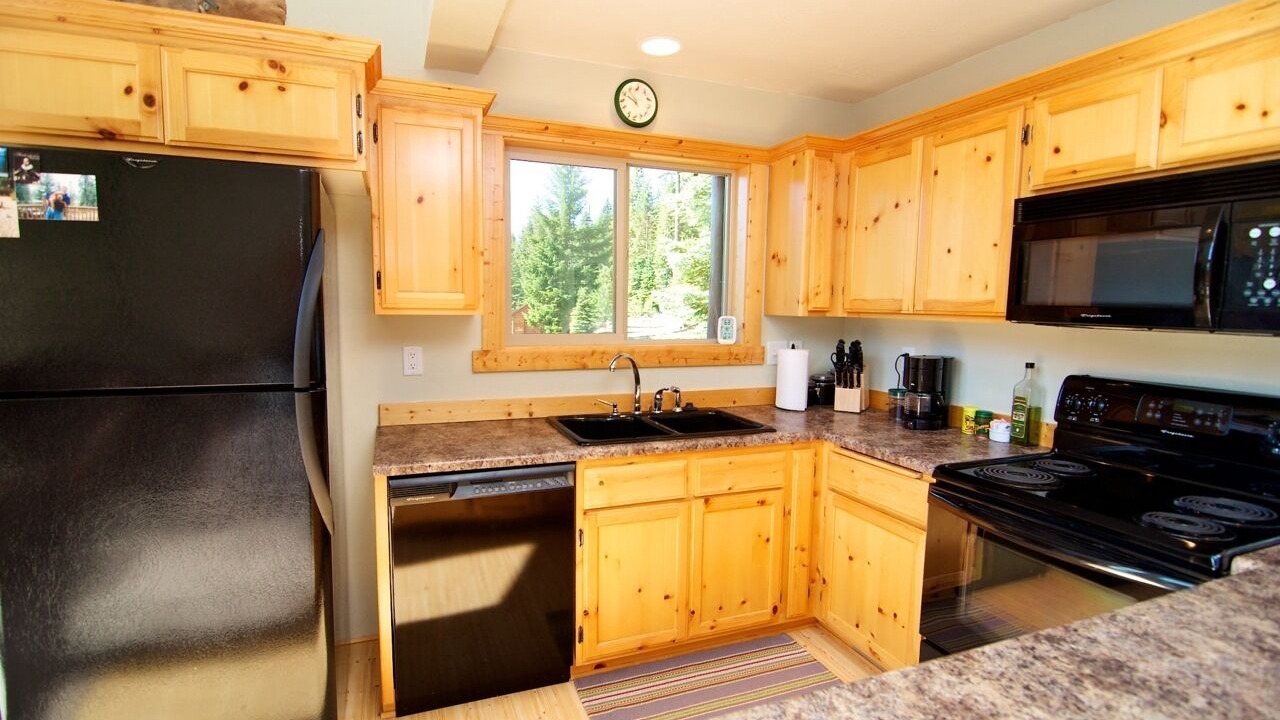 Photo of Kitchen in Klamath Falls