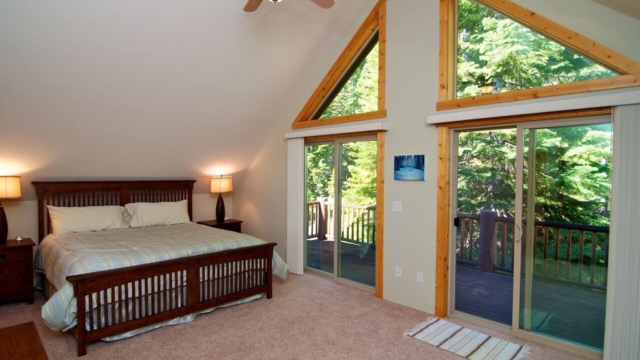 Photo of Bedroom in Klamath Falls
