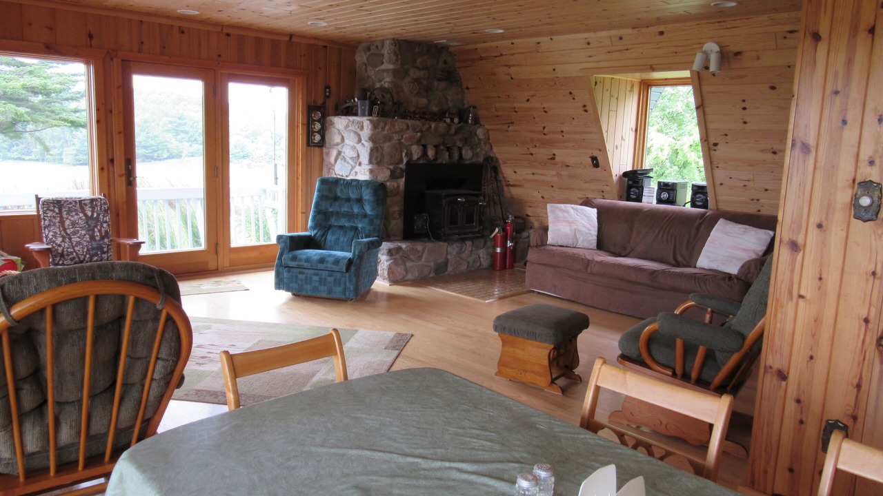 Photo of Livingroom in Harbor Springs