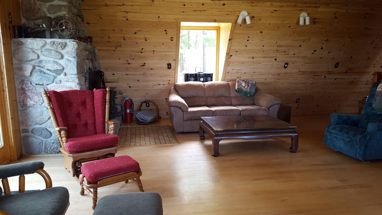 Photo of Livingroom in Harbor Springs