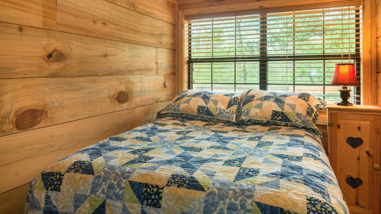 Photo of Bedroom in Hochatown