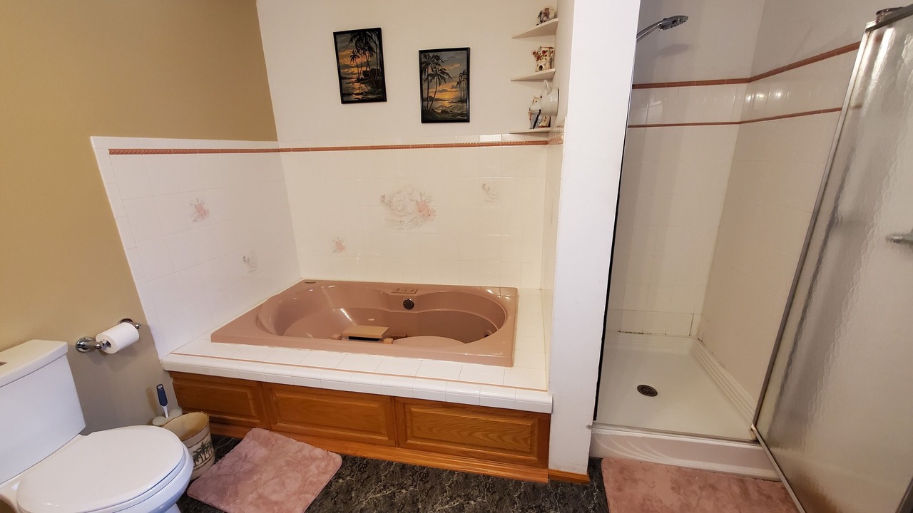 Photo of Bathroom in Garfield