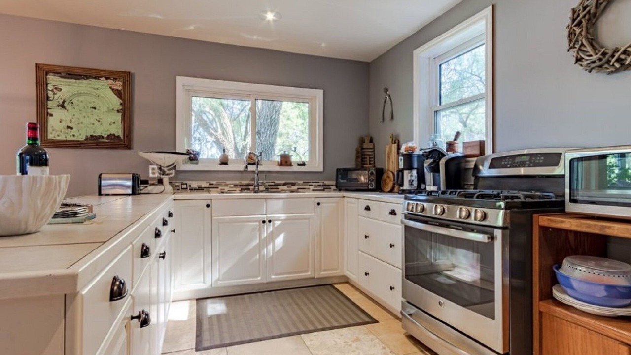 Photo of Kitchen in Frontenac