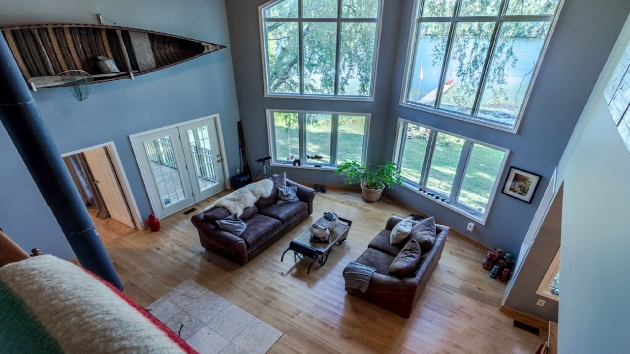 Photo of Livingroom in Frontenac