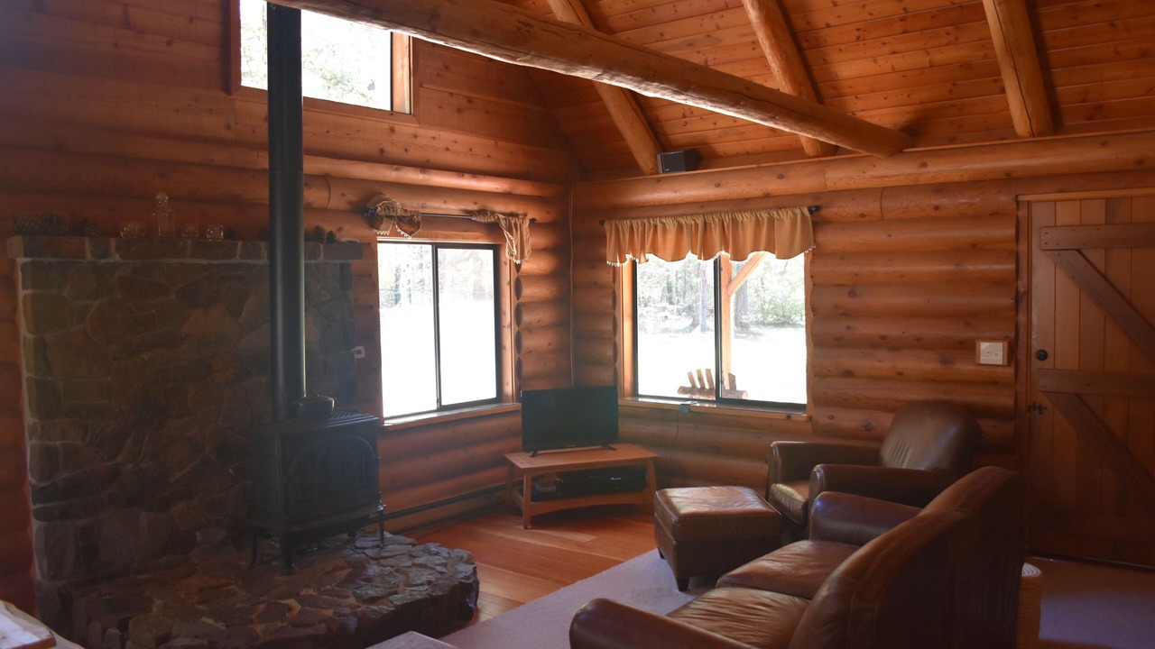Photo of Livingroom in Douglas County