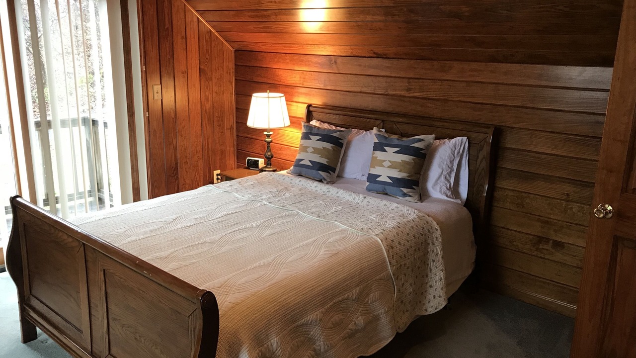 Photo of Bedroom in Clanton