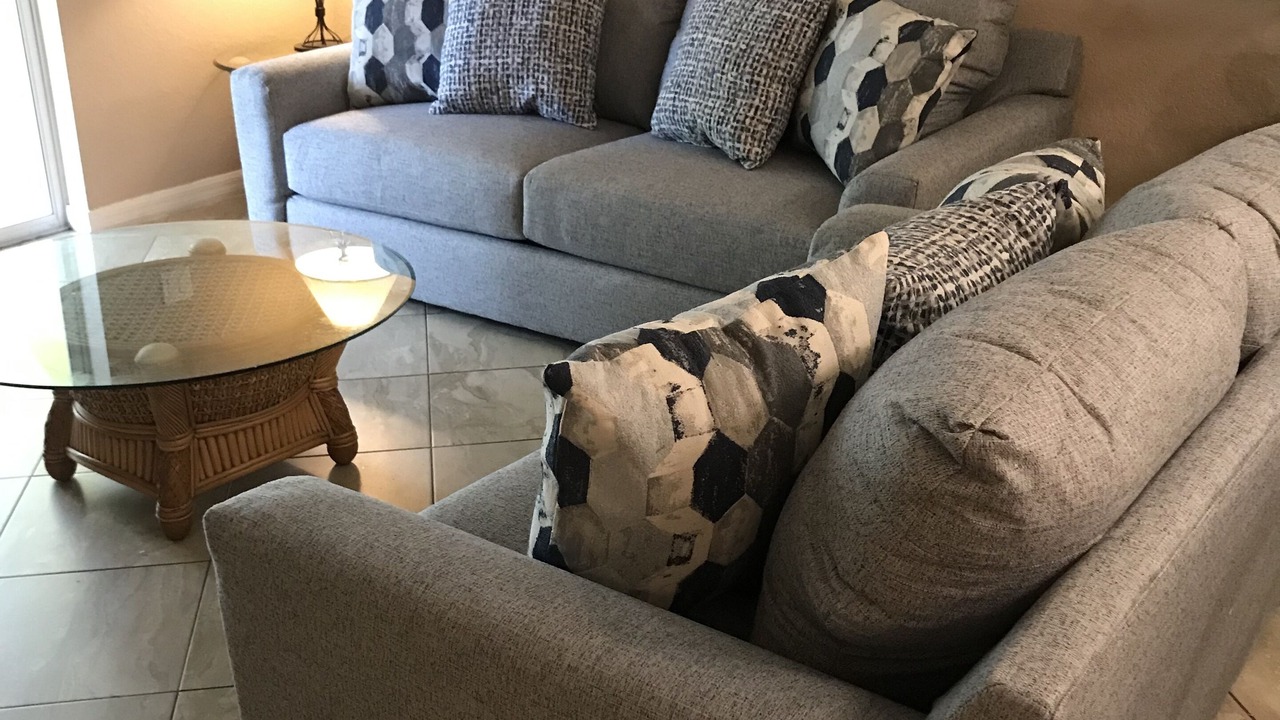 Photo of Livingroom in Bahama Bay