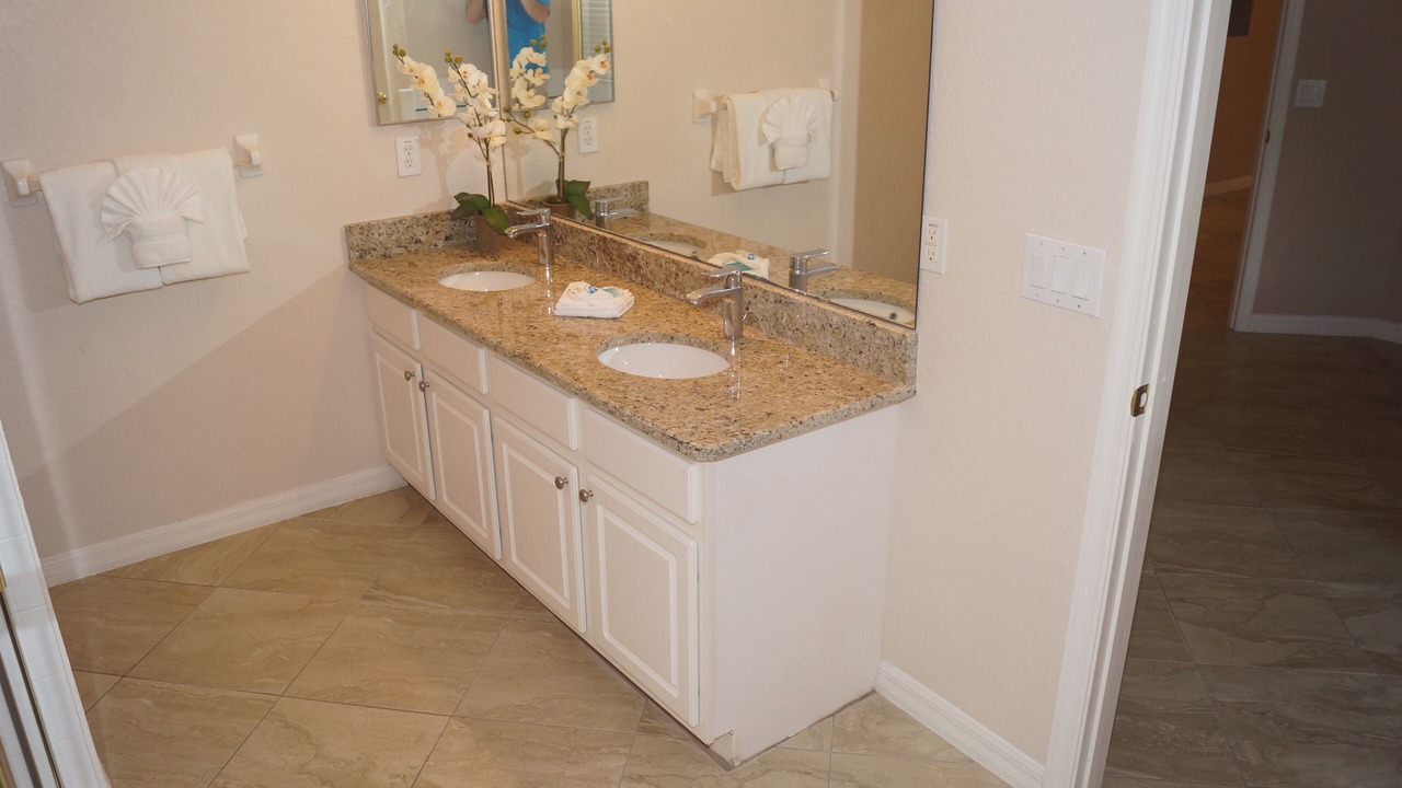 Photo of Bathroom in Bahama Bay