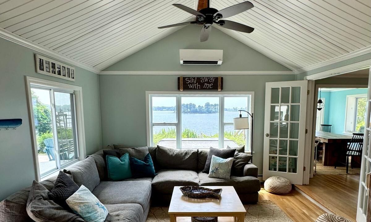 Photo of Livingroom in Dennis Port