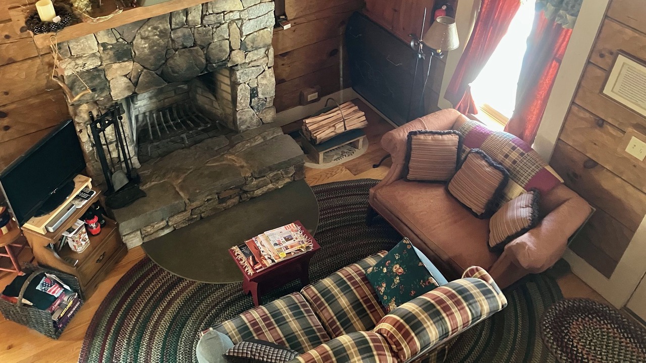 Photo of Livingroom in Keene