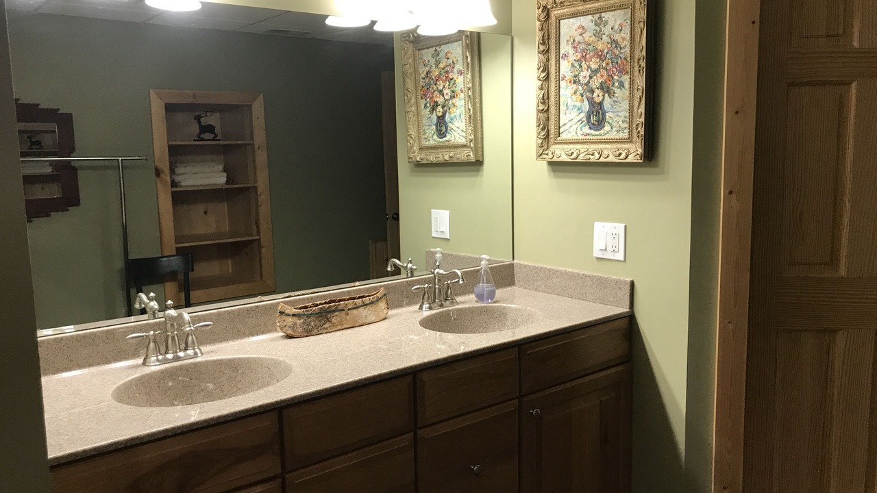 Photo of Bathroom in Hiawassee