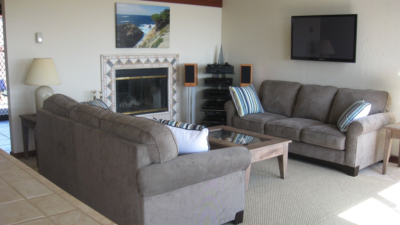 Photo of Livingroom in Castroville