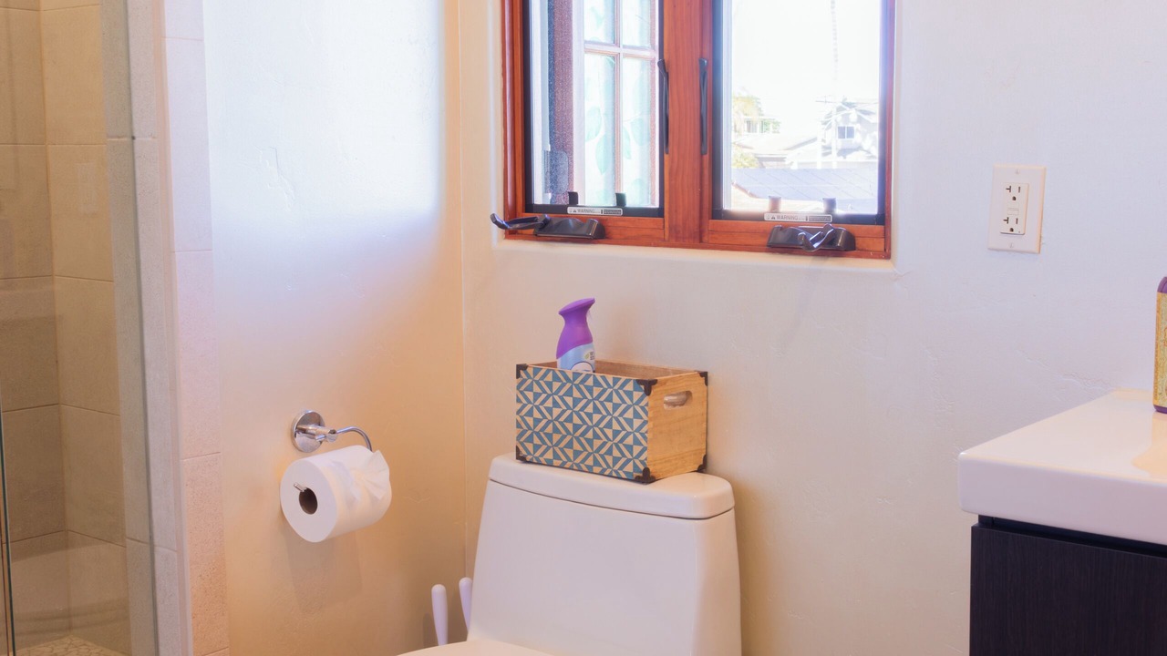 Photo of Bathroom in Loma Portal
