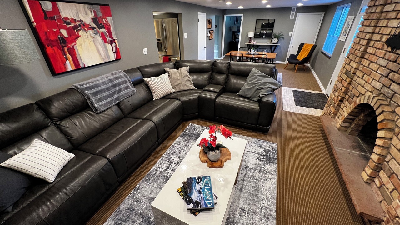 Photo of Livingroom in Olympus Cove