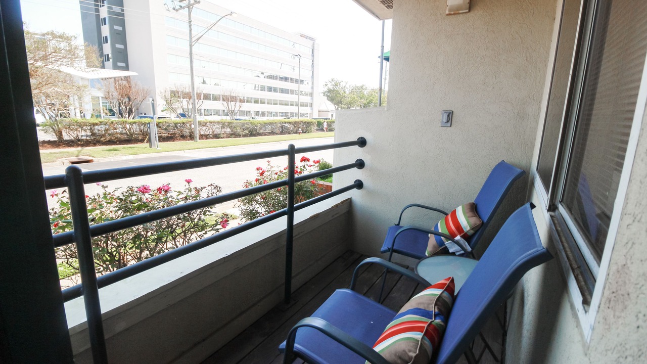 Photo of Patio Balcony in Northeast Virginia Beach