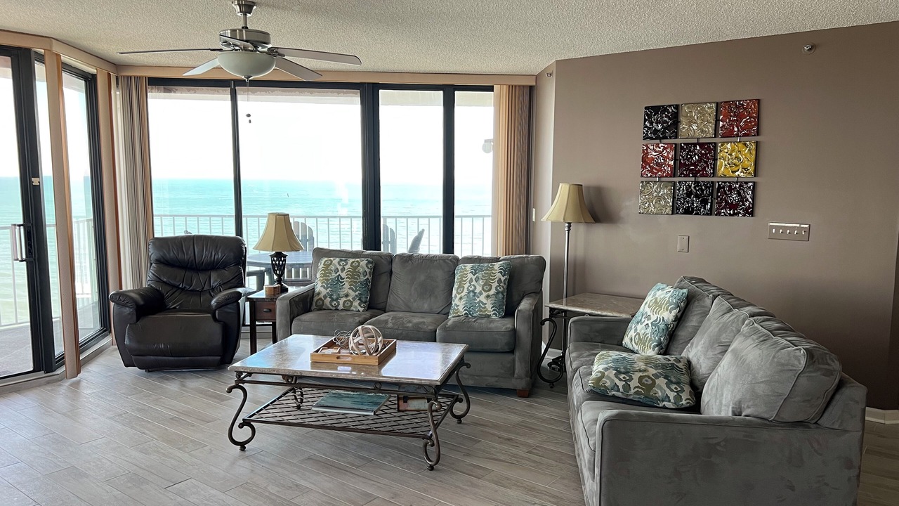 Photo of Livingroom in Garden City