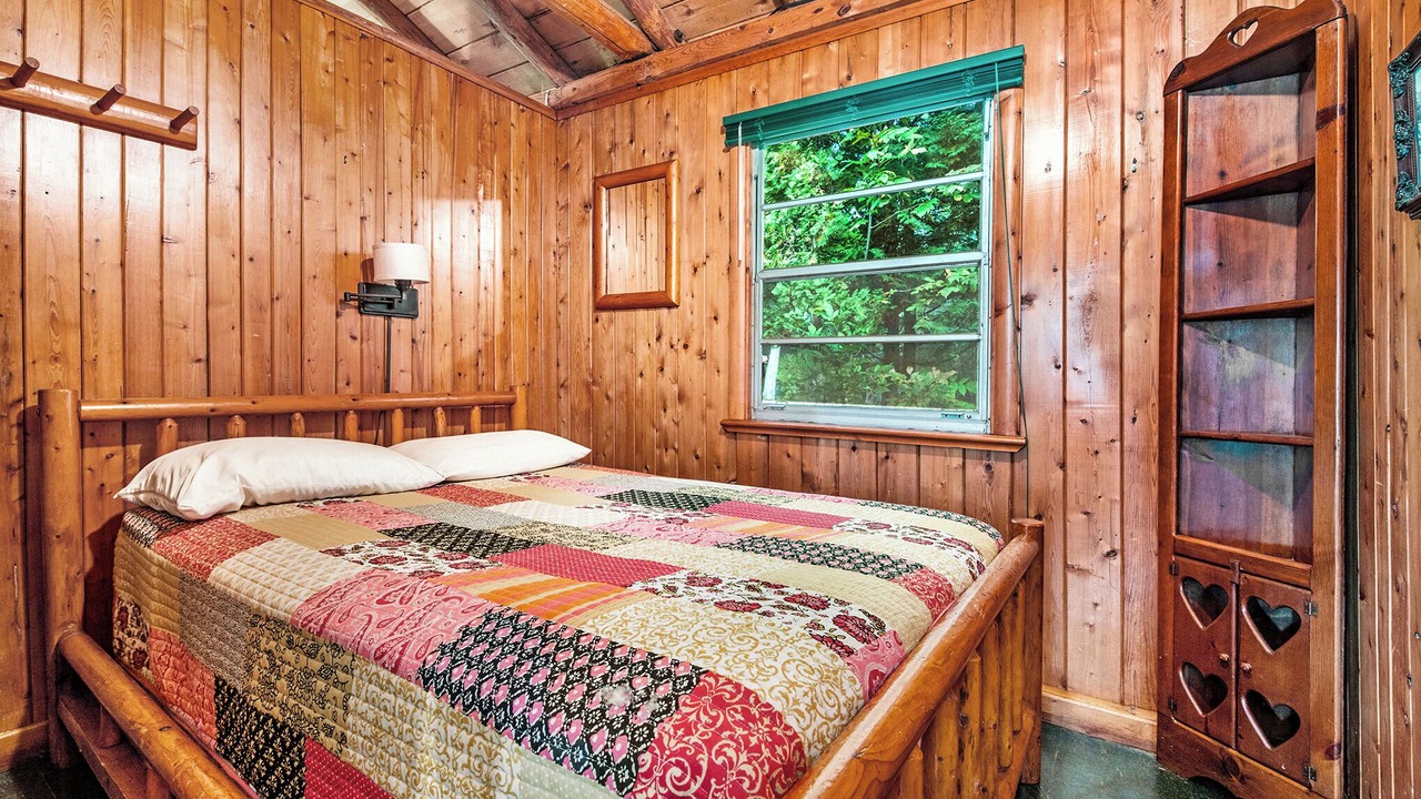 Photo of Bedroom in Mullett Lake