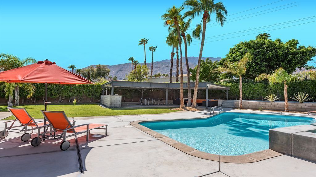 Photo of Others in Racquet Club Estates