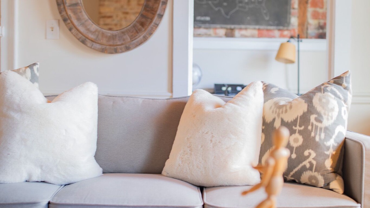 Photo of Livingroom in Historic District