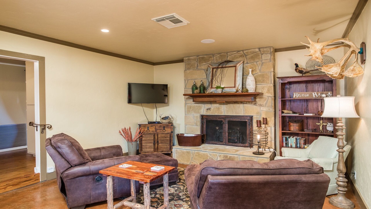 Photo of Livingroom in Fredericksburg