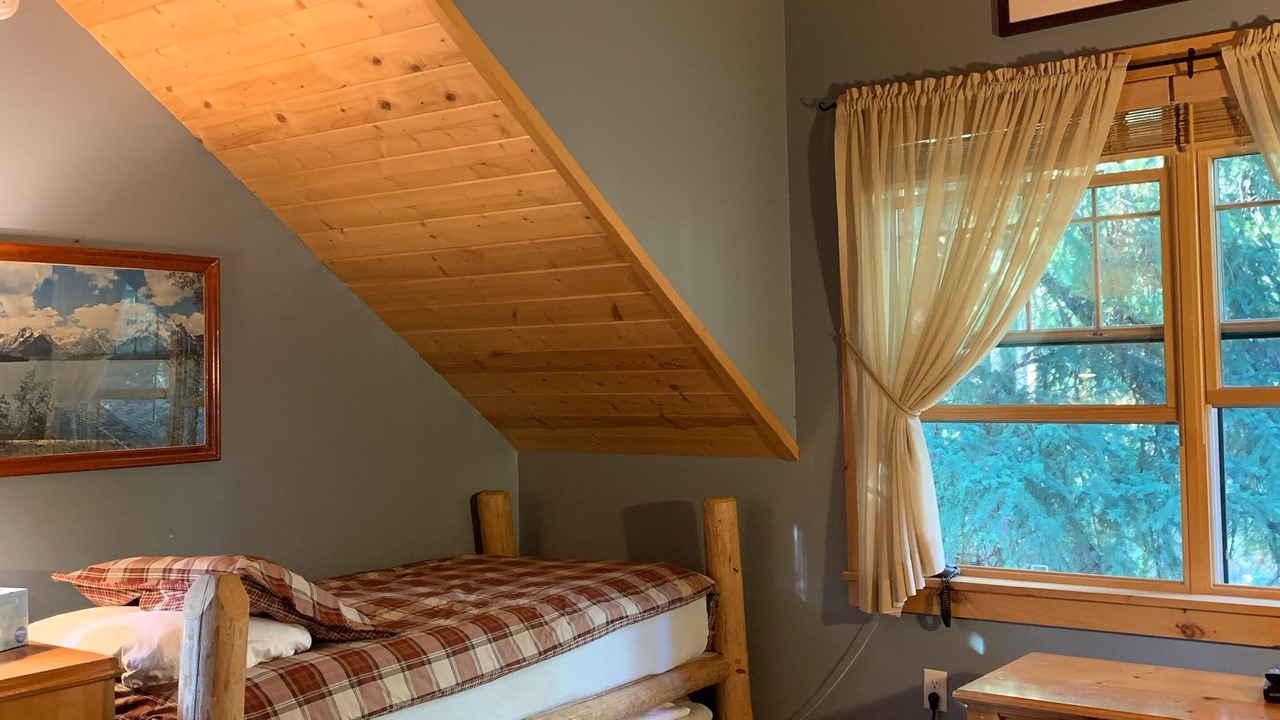 Photo of Bedroom in Cooke City-Silver Gate