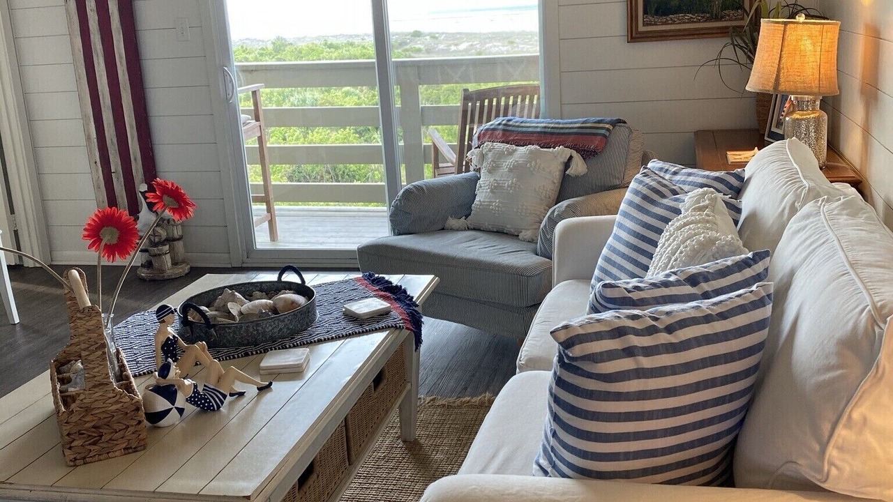 Photo of Livingroom in Tybee Island