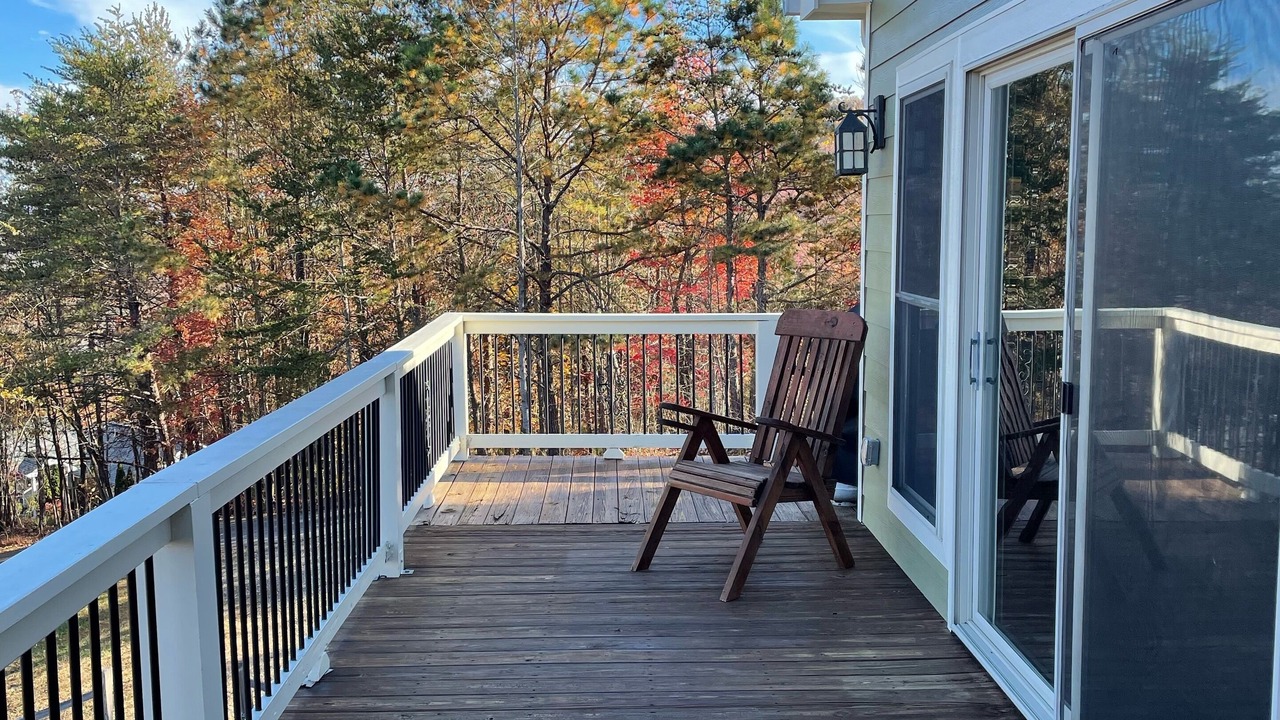 Photo of Patio Balcony in Hayesville