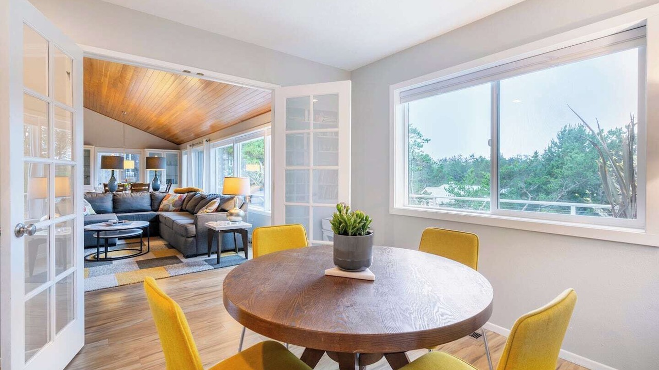 Photo of Bedroom in Manzanita