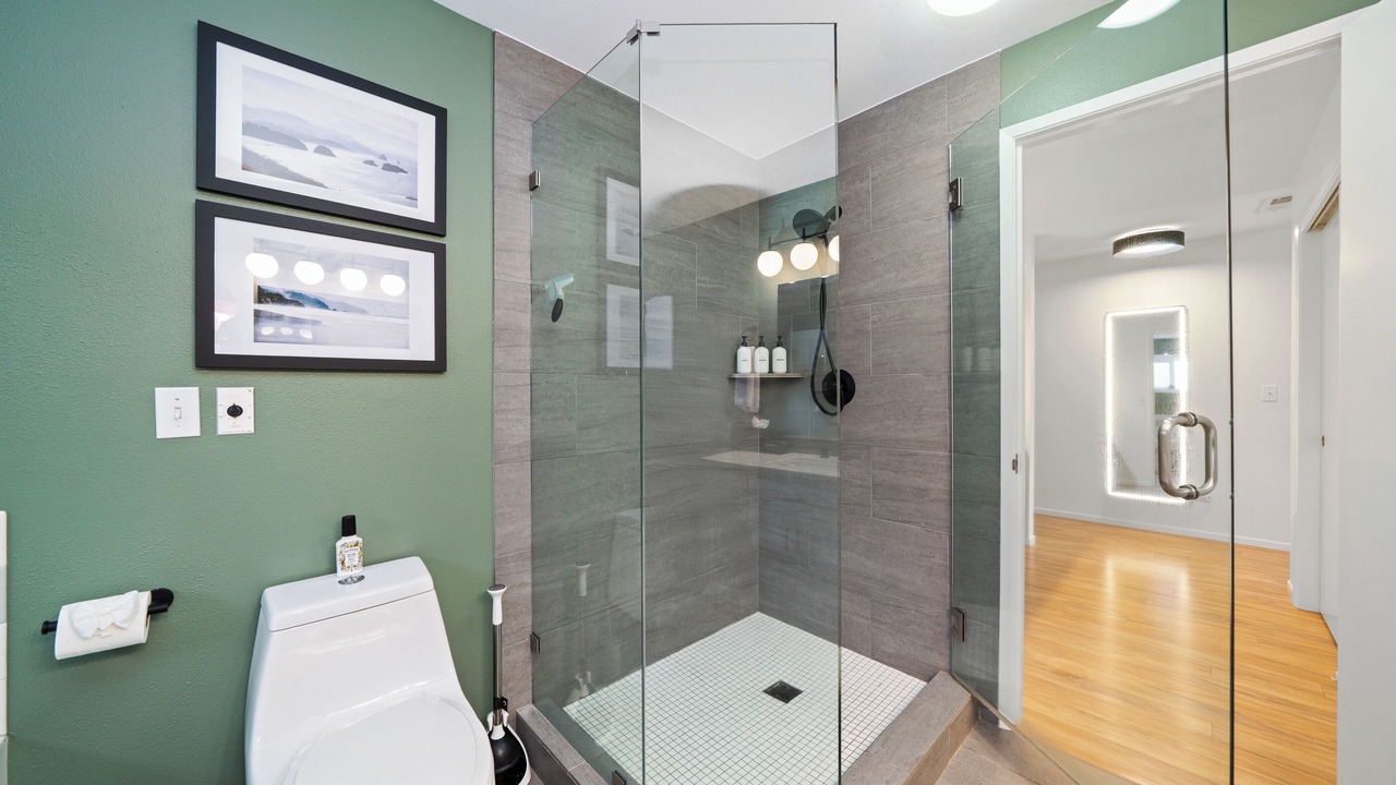 Photo of Bathroom in Manzanita