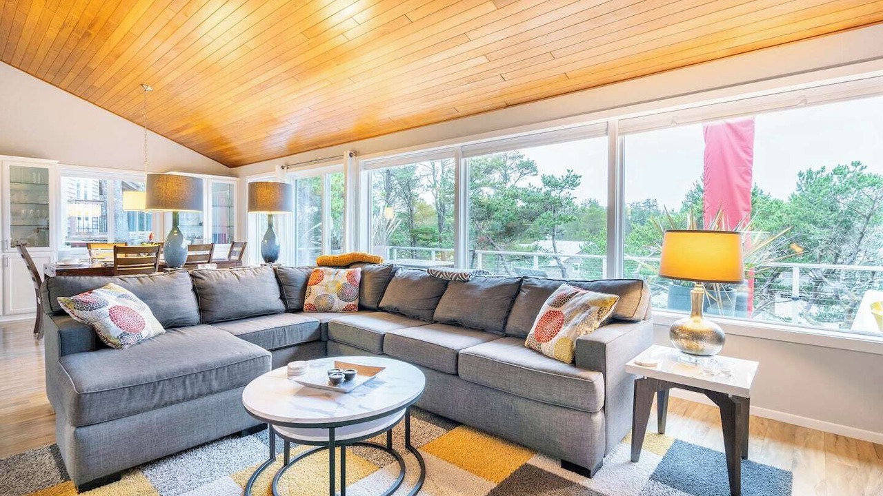 Photo of Livingroom in Manzanita