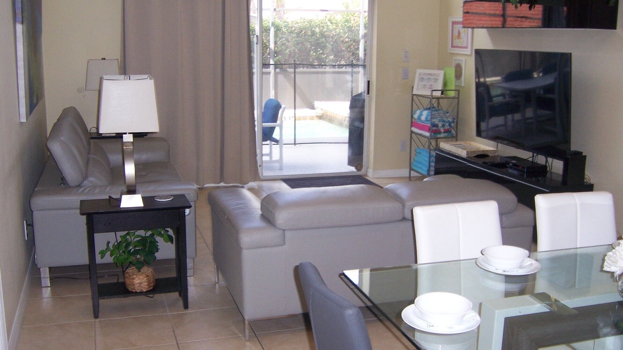 Photo of Livingroom in Loughman