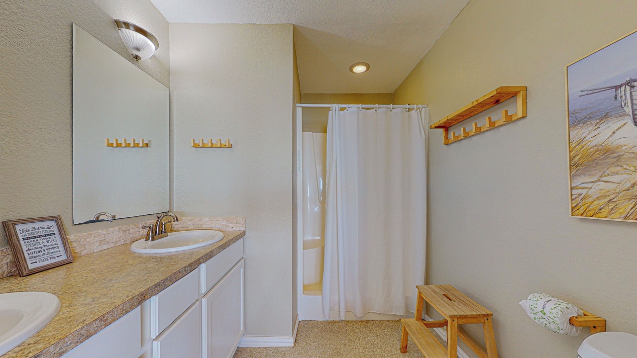 Photo of Bathroom in Galveston