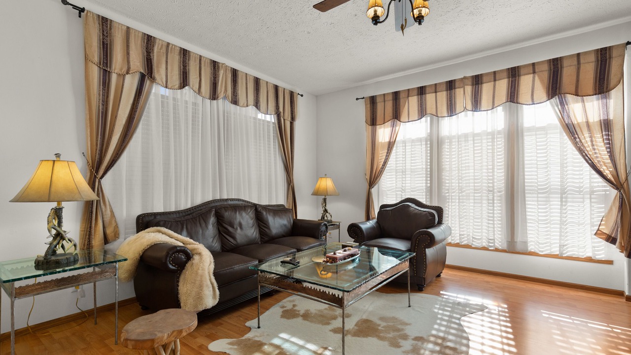 Photo of Livingroom in Gardiner