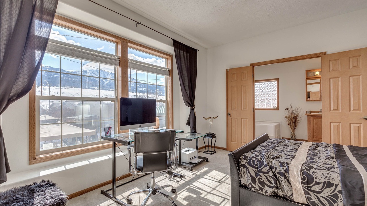 Photo of Bedroom in Gardiner